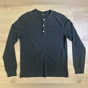 J. Crew Men’s lightweight knit Henley black size medium